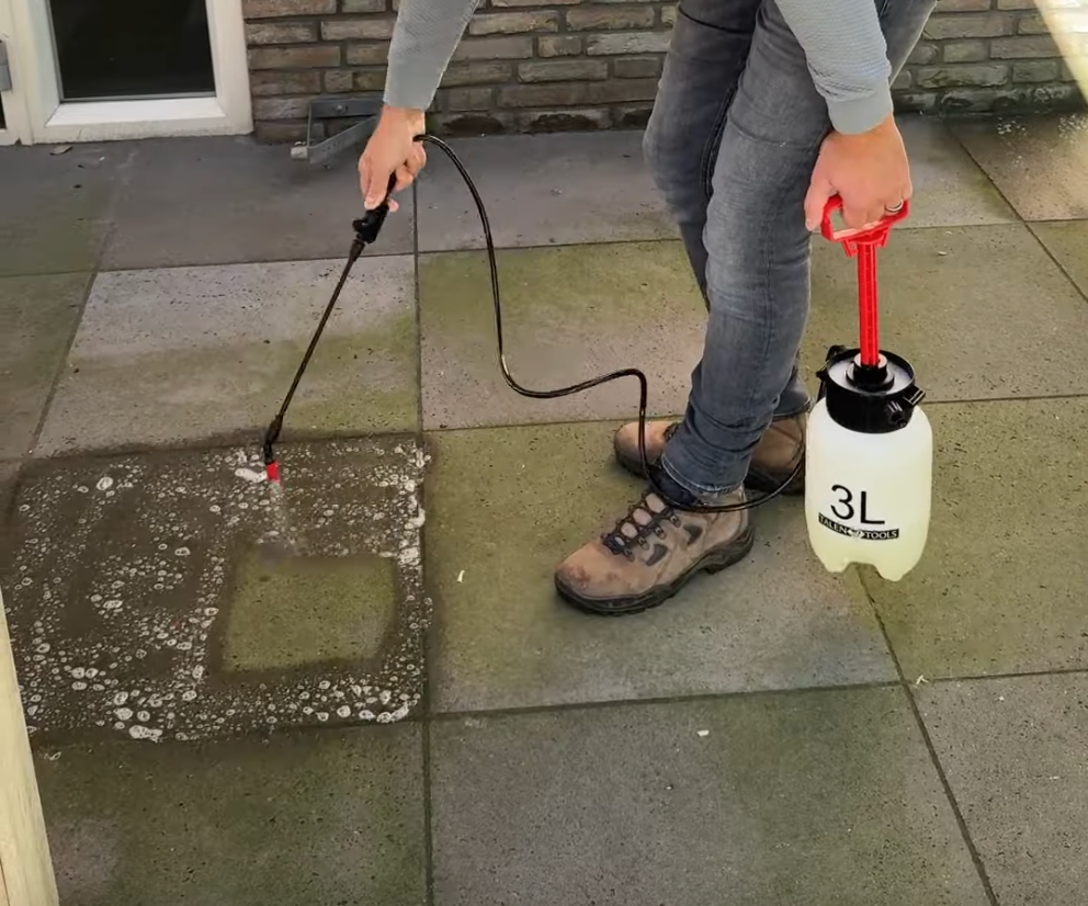 Wij bestrijden niets, we ondersteunen de natuur